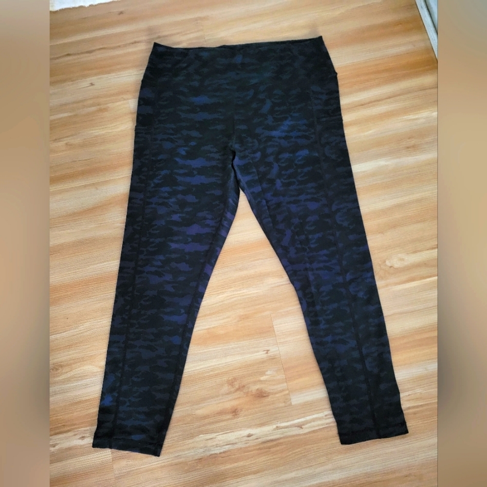 Camouflage Leggings Size XXL